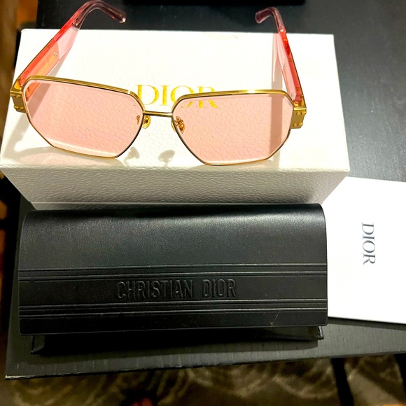 DIORSIGNATURE S2U sunglasses - Picture 1 of 8